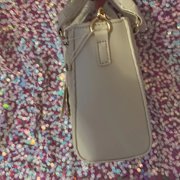 Cream Color Valentino Orlando Handbag - Picture 5 of 10